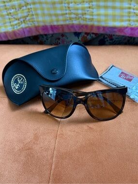 Cat eye Ray Ban sunglasses